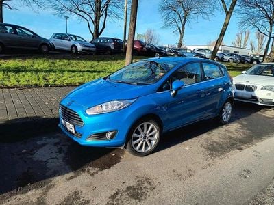 Usata Ford Fiesta 125 CV (91 kW) 2016 Blu Berlina