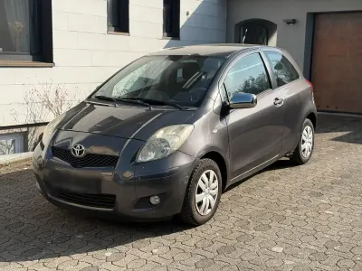 Gebraucht Toyota Yaris 70 PS (51 kW) 2009 Kleinwagen