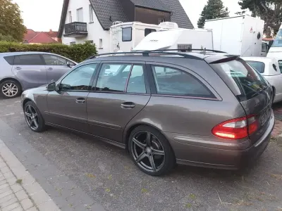 Gebraucht Mercedes E220 Business 231 PS (169 kW) 2008 Grau Kombi