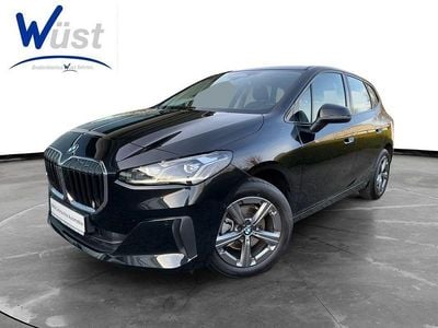 Gebraucht BMW 218 Active Tourer 136 PS (100 kW) 2025 Saphirschwarz Van / Kleinbus