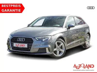 Gebraucht Audi A3 Comfort 116 PS (85 kW) 2018 Grau Limousine