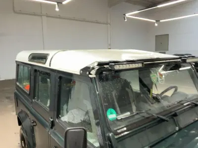 Gebraucht Land Rover Defender S 122 PS (89 kW) 2011 Grün Kombi