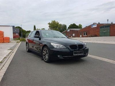 Gebraucht BMW 525 197 PS (144 kW) 2009 Schwarz Kombi