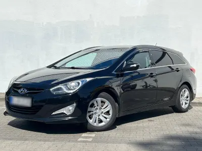Gebraucht Hyundai i40 99 PS (72 kW) 2013 Schwarz Kombi