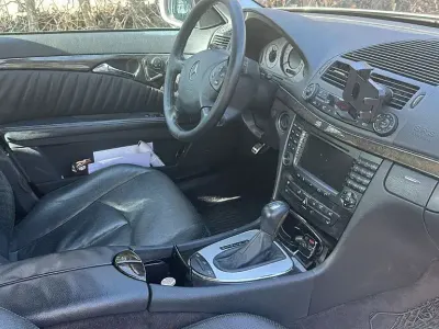 Gebraucht Mercedes E200 Avantgarde 163 PS (119 kW) 2004 Beige Limousine