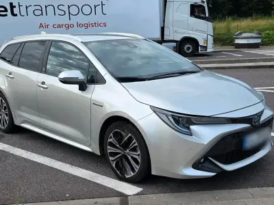 Gebraucht Toyota Corolla 98 PS (72 kW) 2021 Silber Kombi