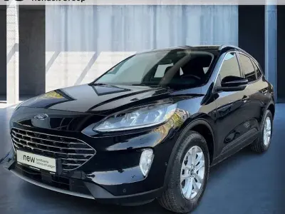Gebraucht Ford Kuga Titanium 120 PS (88 kW) 2022 Schwarz SUV