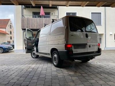 Second-hand VW Transporter 88 CP (64 kW) 2002 Van