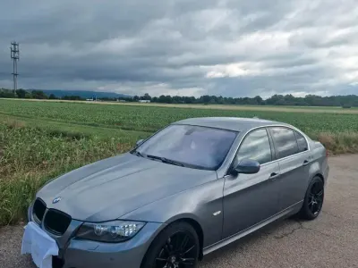 Gebraucht BMW 330 272 PS (200 kW) 2009 Grau Limousine