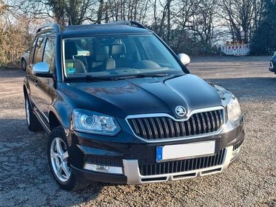 Schwarz Gebraucht 2015 Skoda Yeti Adventure SUV | 8.500 € (Guter Preis)