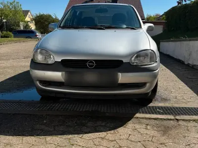Gebraucht Opel Corsa S 60 PS (44 kW) 1997 Silber Kleinwagen