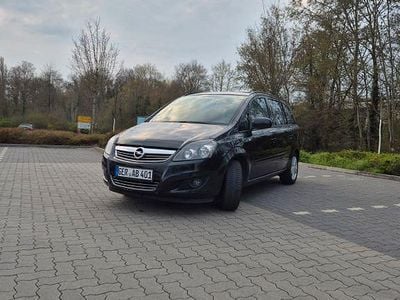 Gebraucht Opel Zafira Family 140 PS (102 kW) 2014 Schwarz Van / Kleinbus