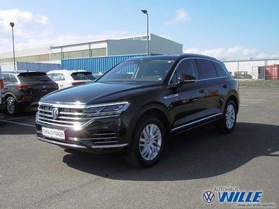 Gebraucht VW Touareg Basis 231 PS (169 kW) 2019 Deep black perleffekt SUV