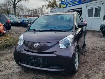 Gebraucht Toyota iQ Basis 68 PS (50 kW) 2009 Kleinwagen