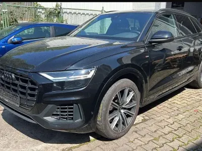Gebraucht Audi Q8 S-Line 381 PS (280 kW) 2021 Schwarz SUV