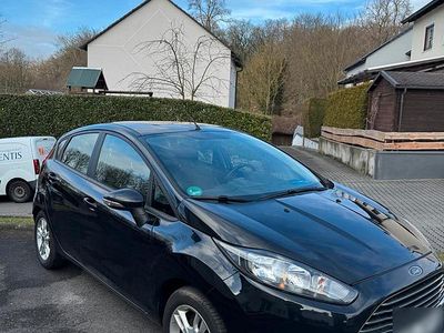 Gebraucht Ford Fiesta 95 PS (69 kW) 2015 Schwarz Limousine