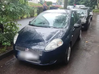 Gebraucht Fiat Grande Punto Active 65 PS (47 kW) 2009 Blau Kleinwagen