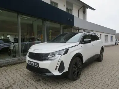 Gebraucht Peugeot 5008 GT 177 PS (130 kW) 2022 Weiss SUV
