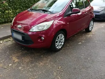 Gebraucht Ford Ka Titanium 69 PS (50 kW) 2009 Rot Kleinwagen