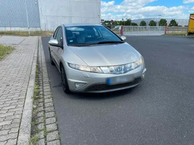Gebraucht Honda Civic 140 PS (102 kW) 2006 Silber Limousine