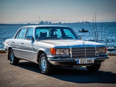 Gebraucht Mercedes 450 224 PS (164 kW) 1974 Silber Limousine