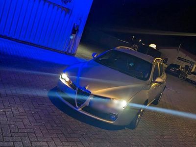 Gebraucht Alfa Romeo 159 170 PS (125 kW) 2011 Silber Kombi