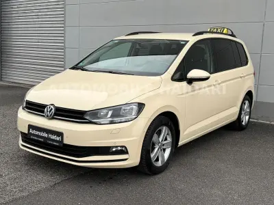 Gebraucht VW Touran 110 PS (80 kW) 2018 Gelb Van / Kleinbus