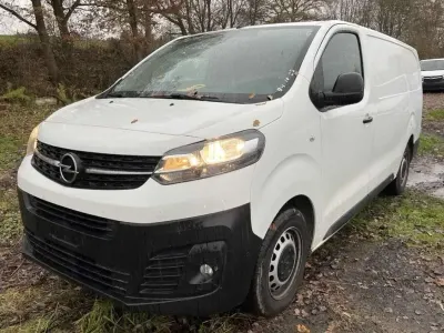 Gebraucht Opel Vivaro Edition 122 PS (89 kW) 2022 Jade weiss/arktis weiss Van / Kleinbus