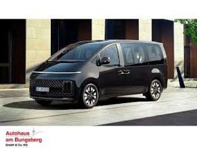 Neu Hyundai Staria Signature 224 PS (164 kW) 2026 Schwarz Van / Kleinbus