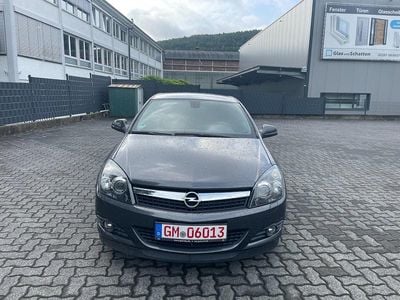 Opel Astra GTC