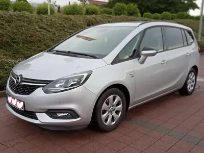 Gebraucht Opel Zafira Tourer Active 140 PS (102 kW) 2017 Silber Van / Kleinbus