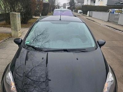 Schwarz Gebraucht 2013 Ford Fiesta Limousine | 3.800 € (Fairer Preis)