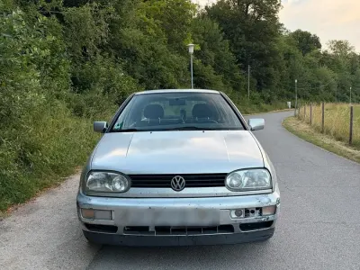 Gebraucht VW Golf III 75 PS (55 kW) 1996 Silber Kleinwagen