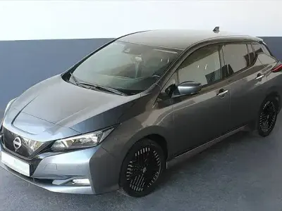 Gebraucht Nissan Leaf N-Connecta 110 kW (150 PS) 2023 Grau Kleinwagen