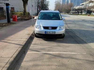 Gebraucht VW Touran 105 PS (77 kW) 2005 Silber Van / Kleinbus