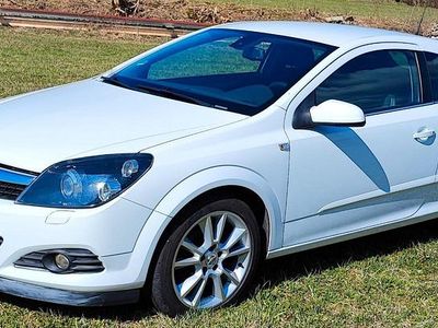 Gebraucht Opel Astra GTC Sport 116 PS (85 kW) 2008 Weiß Coupé