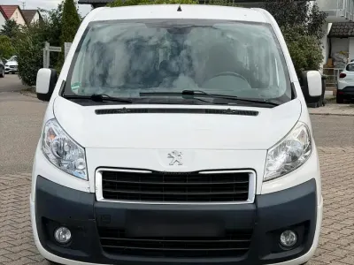 Gebraucht Peugeot TePee 128 PS (94 kW) 2014 Weiß Van / Kleinbus