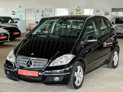 Gebraucht Mercedes A160 Avantgarde 95 PS (69 kW) 2012 Schwarz Limousine