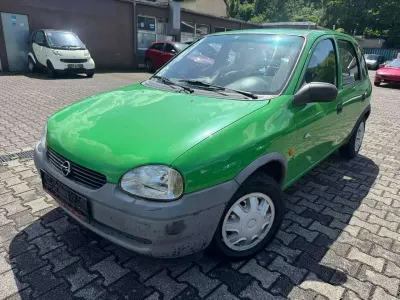 Gebraucht Opel Corsa Family 60 PS (44 kW) 1998 Grün Kleinwagen