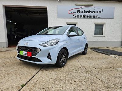 Gebraucht Hyundai i10 Pure 67 PS (49 kW) 2021 Blau Kleinwagen