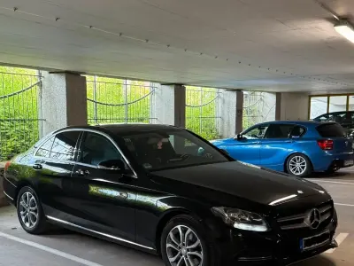 Second-hand Mercedes C220 170 CP (125 kW) 2014 Negru Berlinǎ