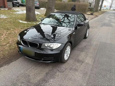 Gebraucht BMW 118 Cabriolet 140 PS (102 kW) 2009 Schwarz Cabrio