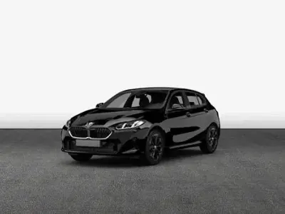 Neu BMW 116 Performance 122 PS (89 kW) 2026 Saphirschwarz metallic Kleinwagen