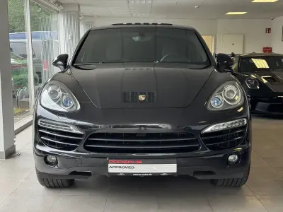 Gebraucht Porsche Cayenne Sport 245 PS (180 kW) 2012 Tiefschwarz SUV