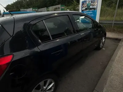 Gebraucht Opel Corsa 86 PS (63 kW) 2012 Schwarz Kleinwagen
