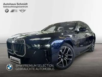 Gebraucht BMW i7 M Sport 400 kW (544 PS) 2025 Bmw individual tansanitblau Limousine