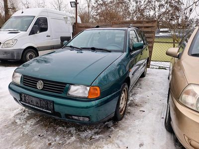 Gebraucht VW Polo 60 PS (44 kW) 1997 Grün Kombi