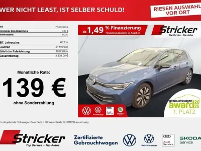 Gebraucht VW Golf VIII Goal 150 PS (110 kW) 2025 Blau Limousine