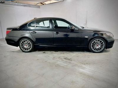 BMW 523