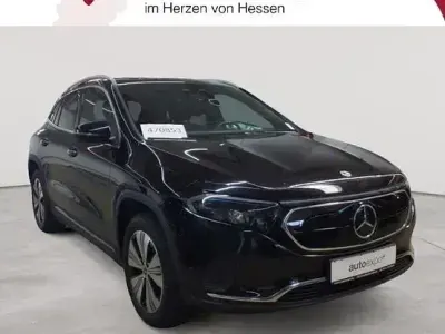 Gebraucht Mercedes EQA250 Progressive 139 kW (190 PS) 2023 Kosmosschwarz metallic SUV